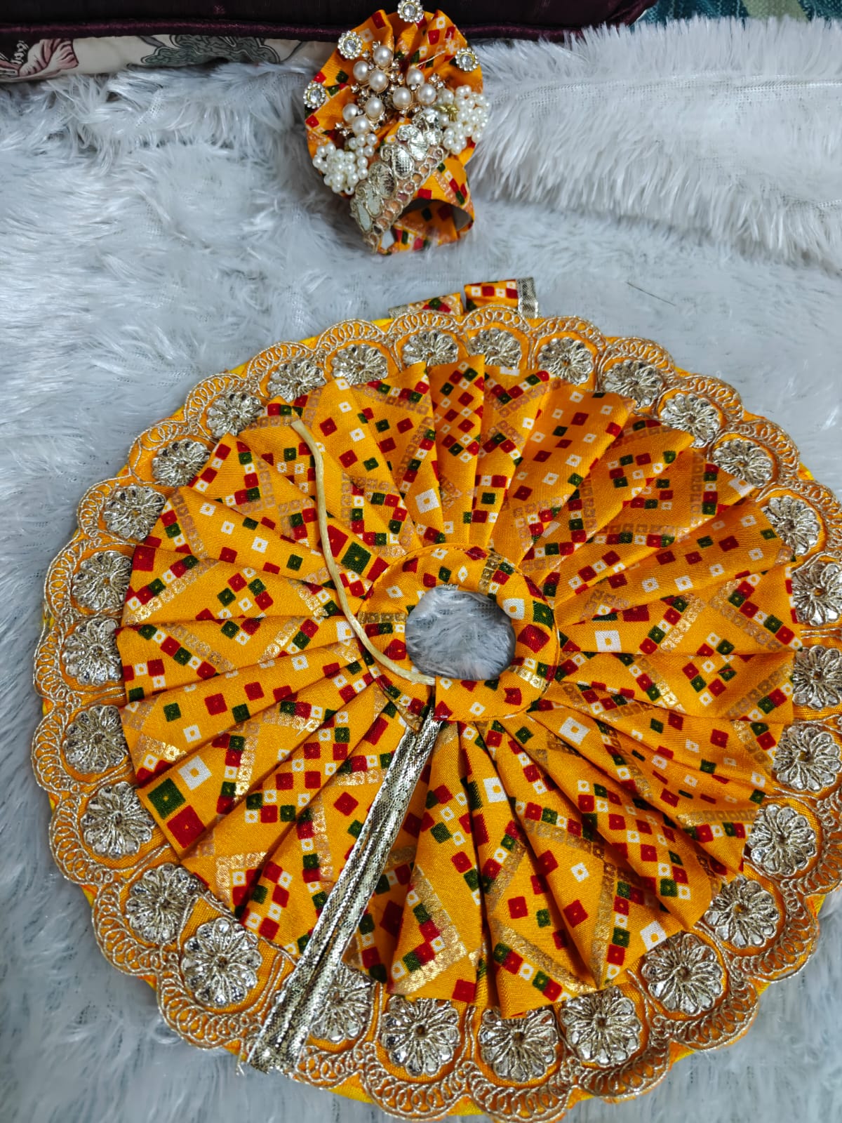 Designer Bandhani Laddu Gopal Poshak with Mukut